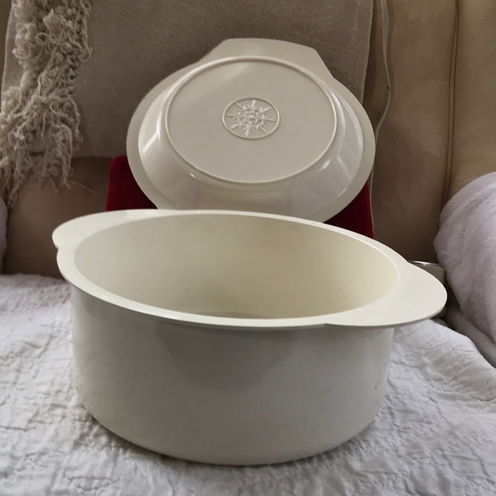 Microwave pan .